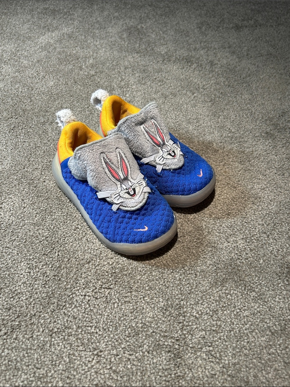 Nike LeBron 18 SE TD ‘Space Jam Bugs Bunny’